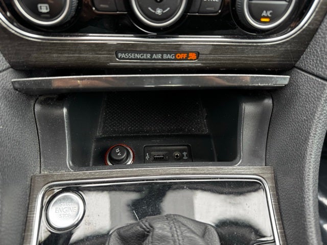 2017 Volkswagen Passat 1.8T SE w/Technology