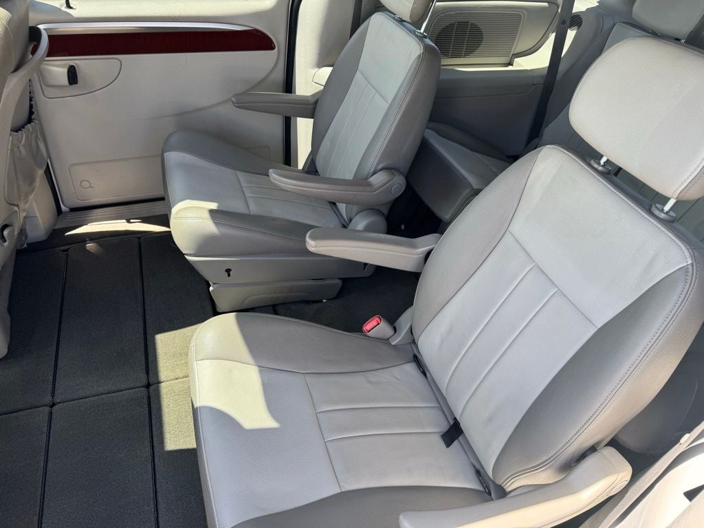2007 Chrysler Town & Country Touring