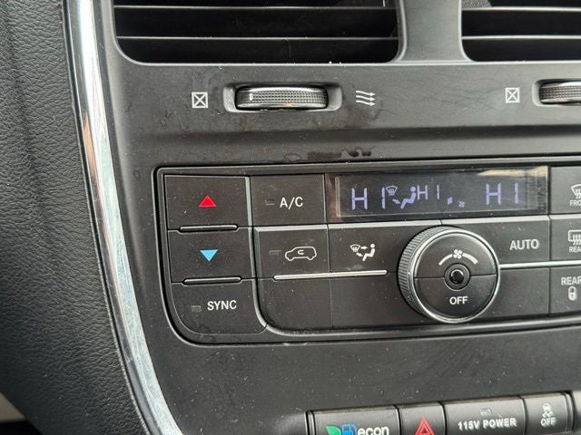 2015 Chrysler Town & Country Touring