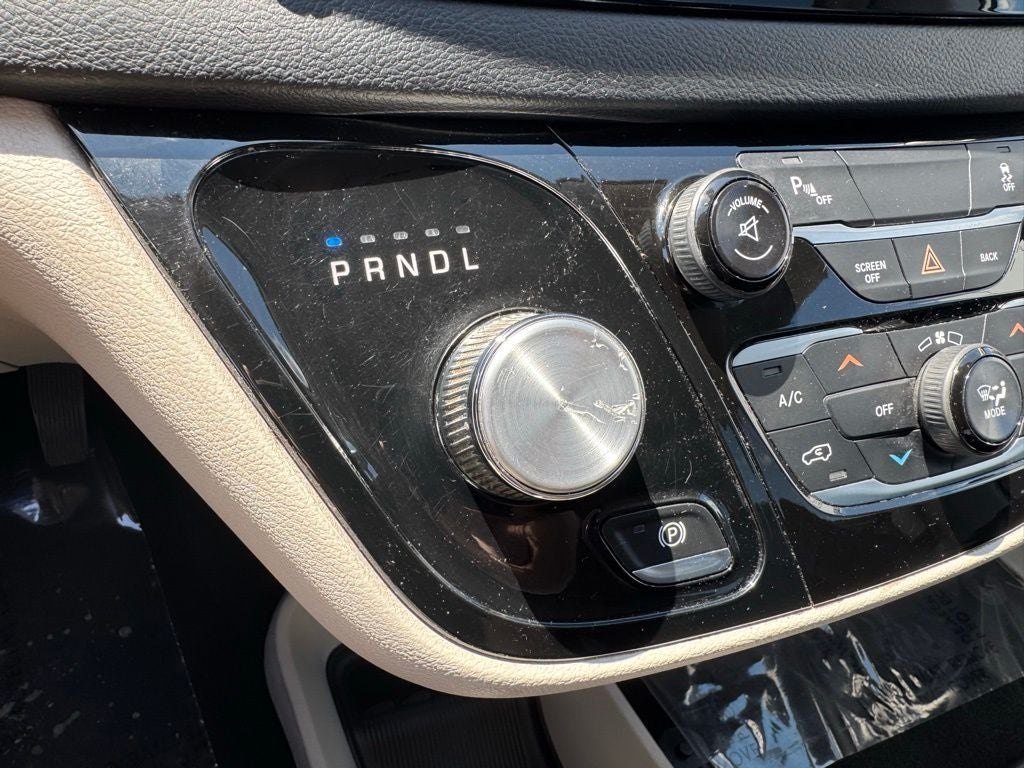 2017 Chrysler Pacifica Touring L