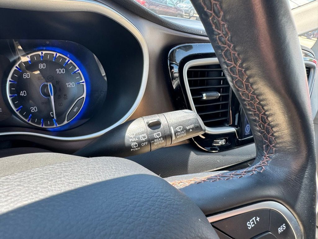 2017 Chrysler Pacifica Touring L