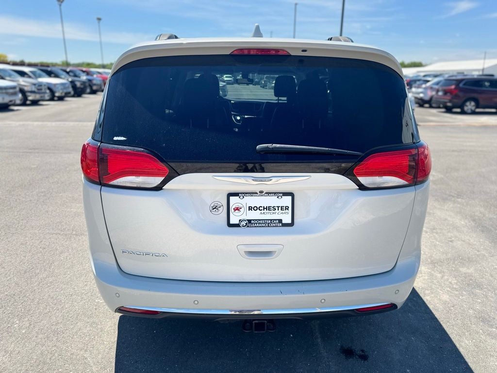 2017 Chrysler Pacifica Touring L