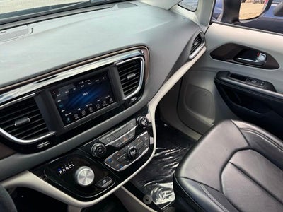 2020 Chrysler Voyager LXI