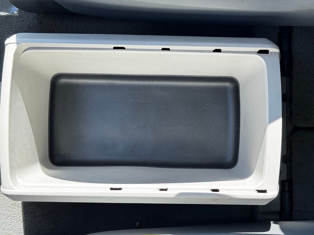 2010 Volkswagen Routan SE