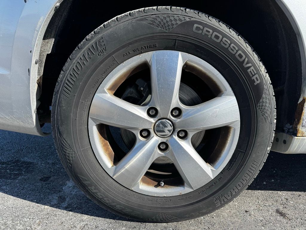 2010 Volkswagen Routan SE