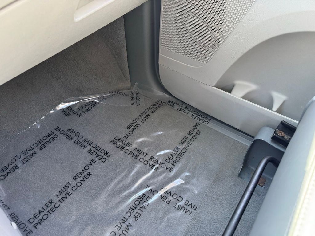 2010 Volkswagen Routan SEL