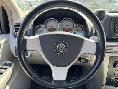 2010 Volkswagen Routan SEL