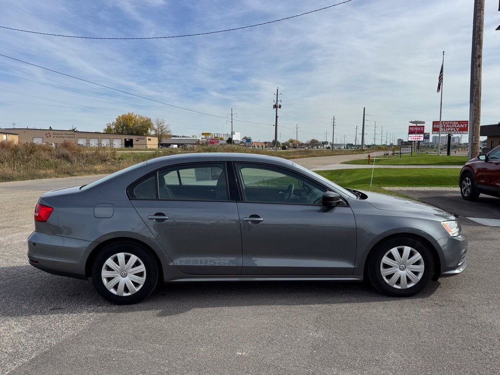 2015 Volkswagen Jetta 2.0L S