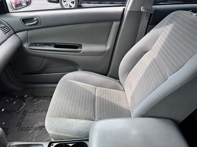 2005 Toyota Camry LE