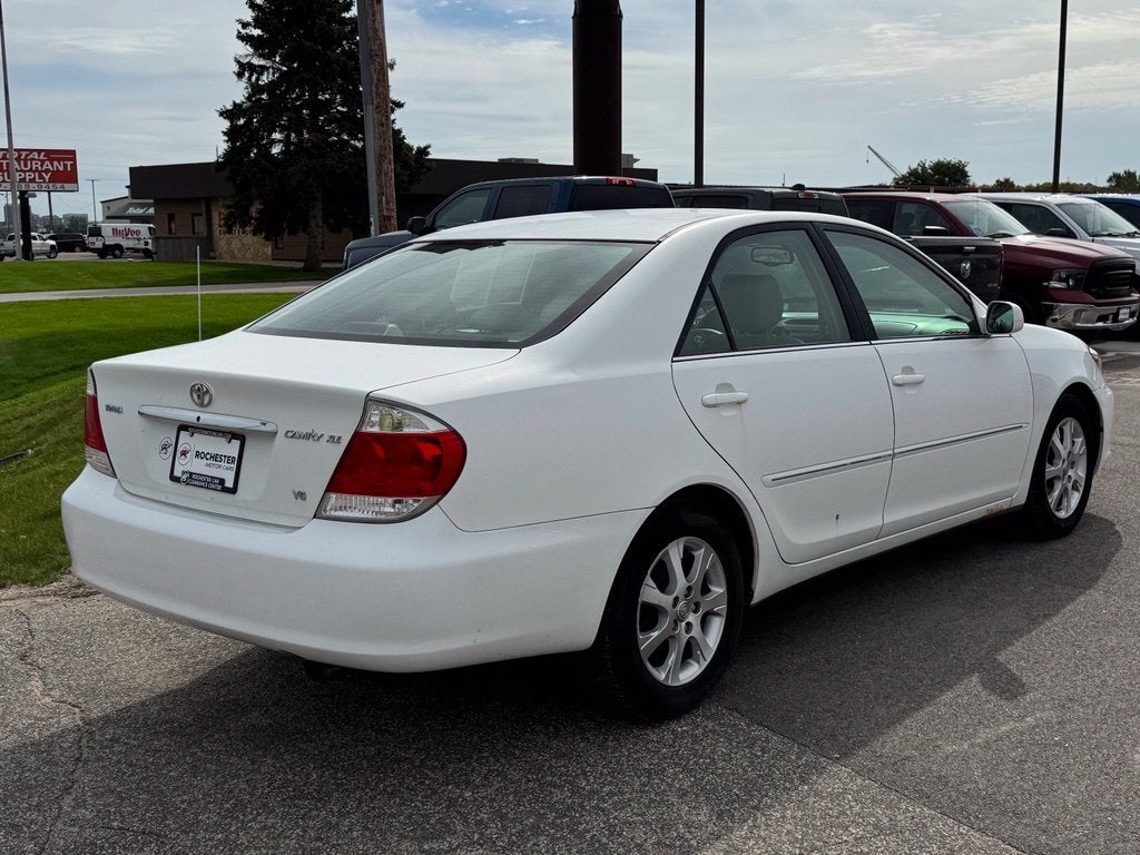 2005 Toyota Camry LE