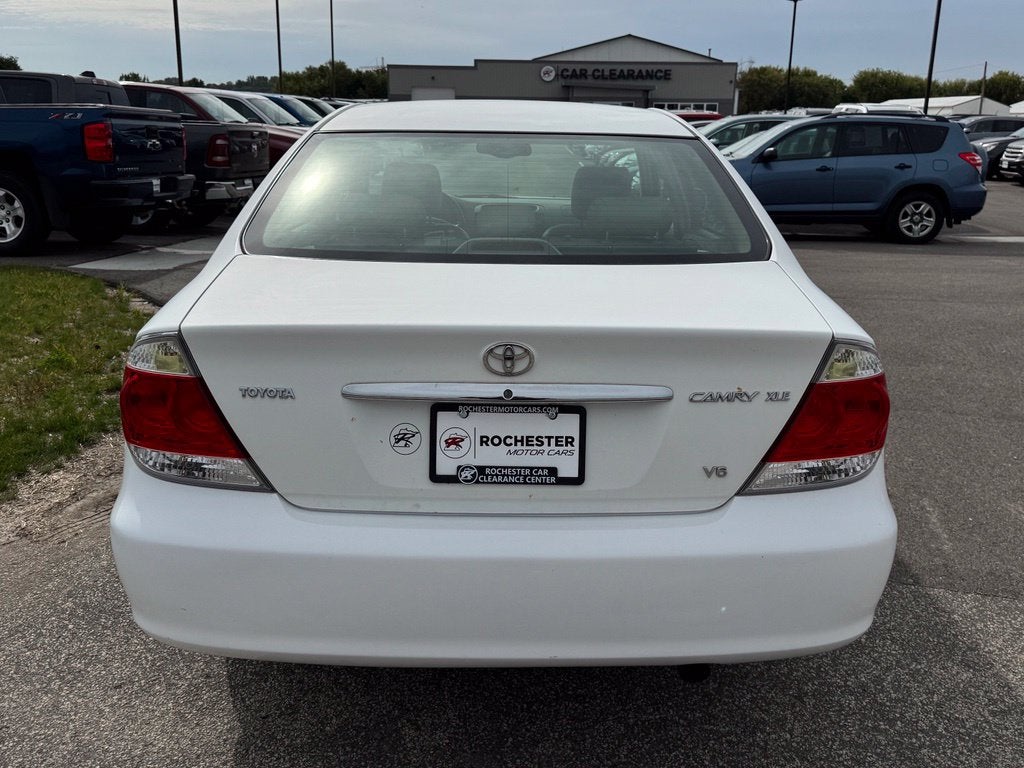 2005 Toyota Camry LE