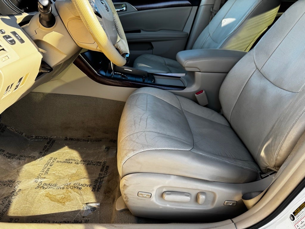 2011 Toyota Avalon Limited