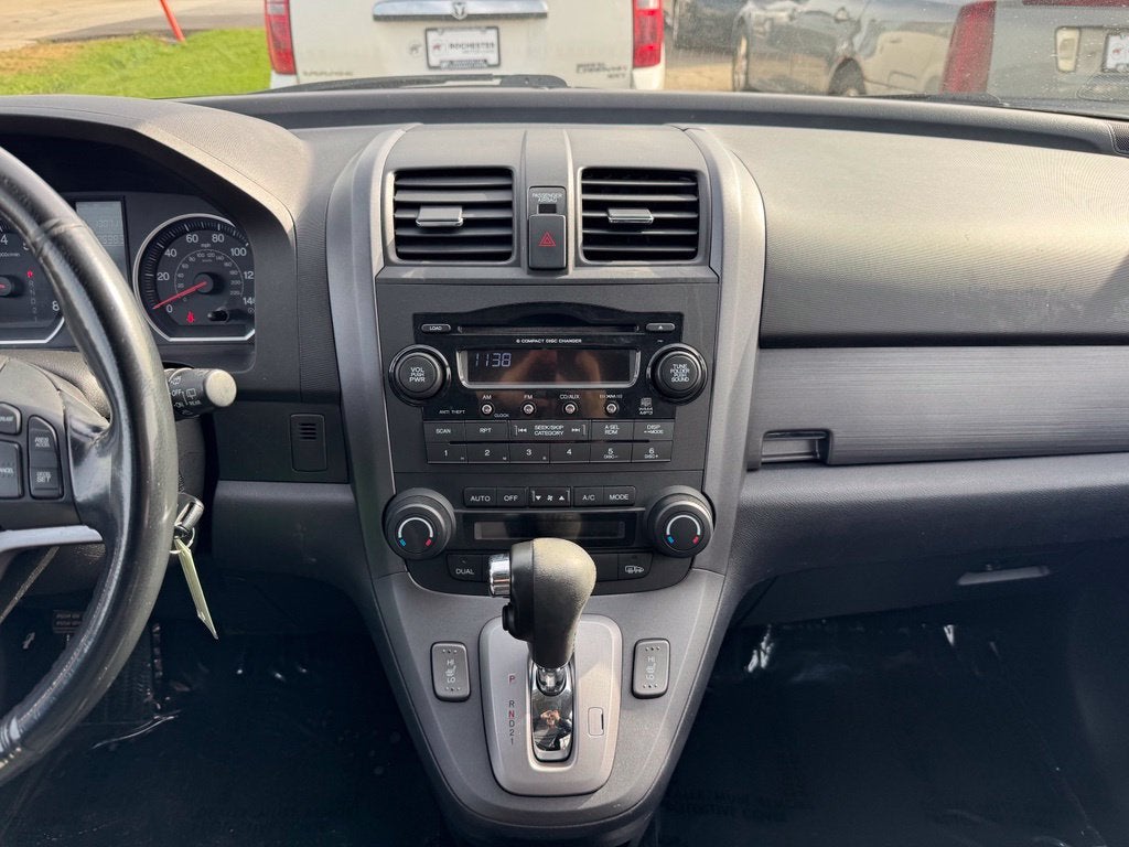 Used 2008 Honda CR-V EX-L with VIN 5J6RE48798L010404 for sale in Rochester, Minnesota