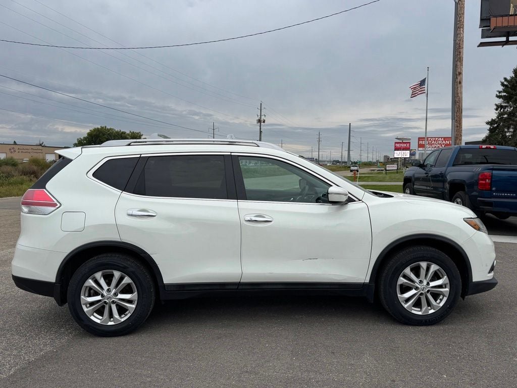 2015 Nissan Rogue SV