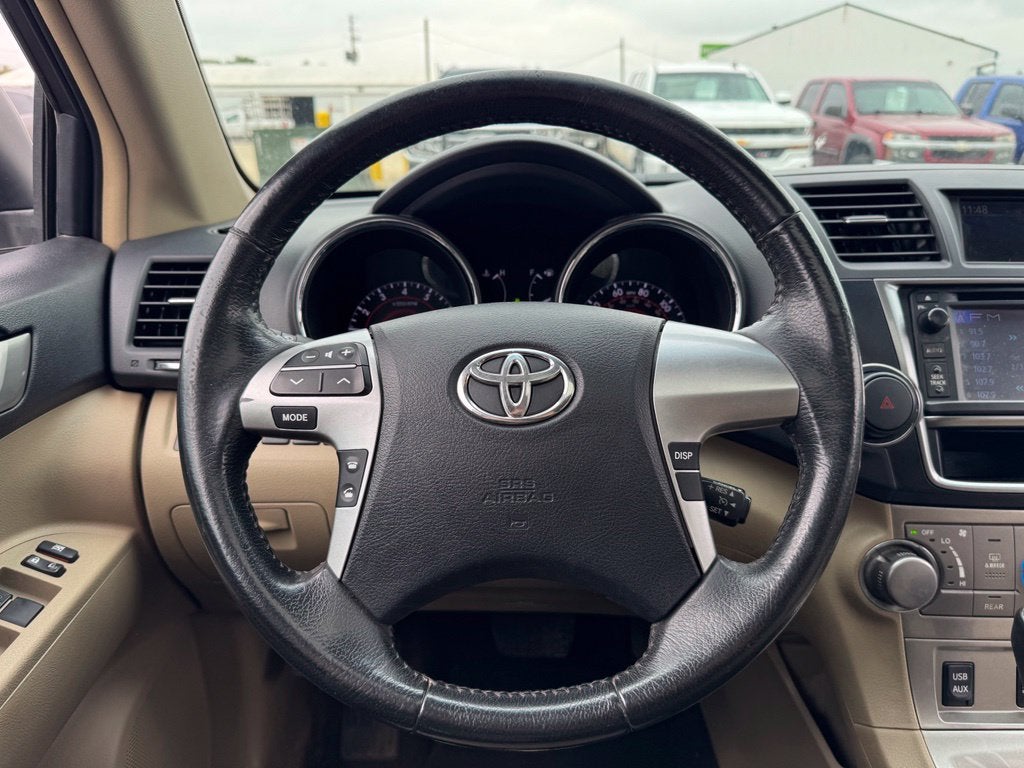 2013 Toyota Highlander SE