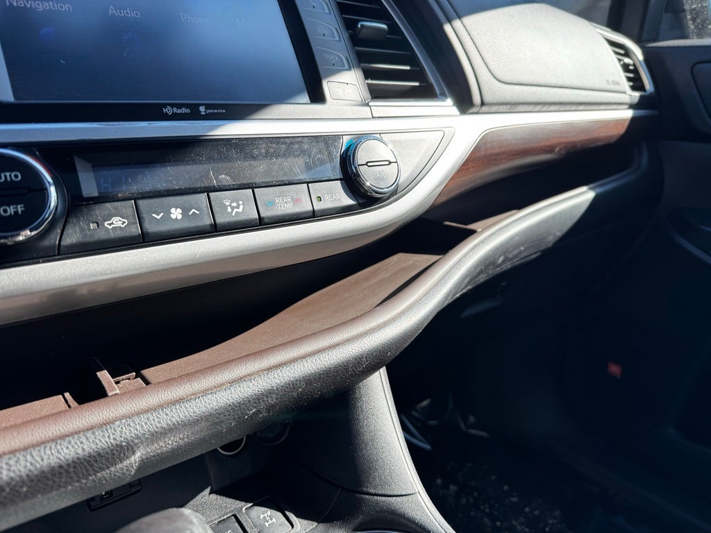 2015 Toyota Highlander Limited PRIOR SALVAGE TITLE