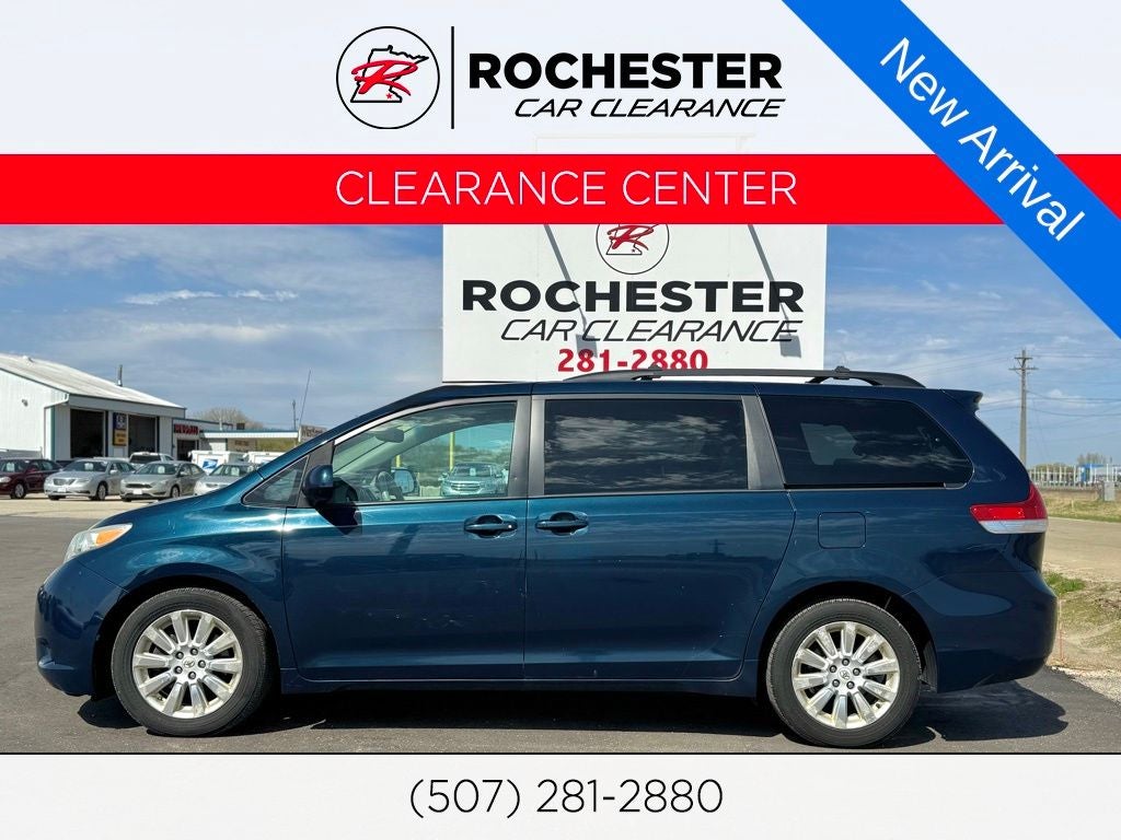 2012 Toyota Sienna LE 7 Passenger