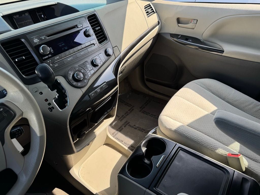 2012 Toyota Sienna LE 7 Passenger