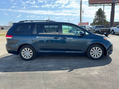 2012 Toyota Sienna LE 7 Passenger
