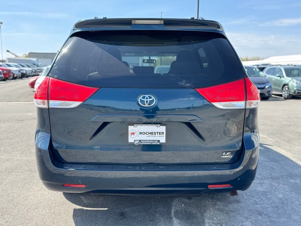 2012 Toyota Sienna LE 7 Passenger