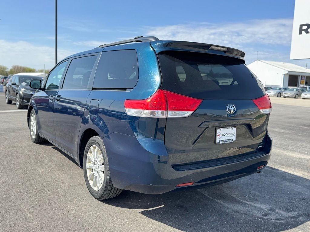 2012 Toyota Sienna LE 7 Passenger
