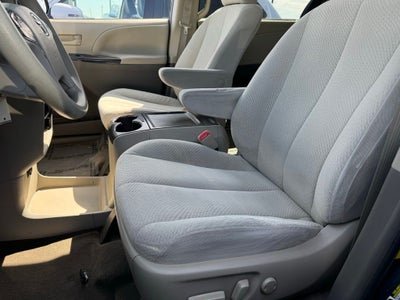 2012 Toyota Sienna LE 7 Passenger