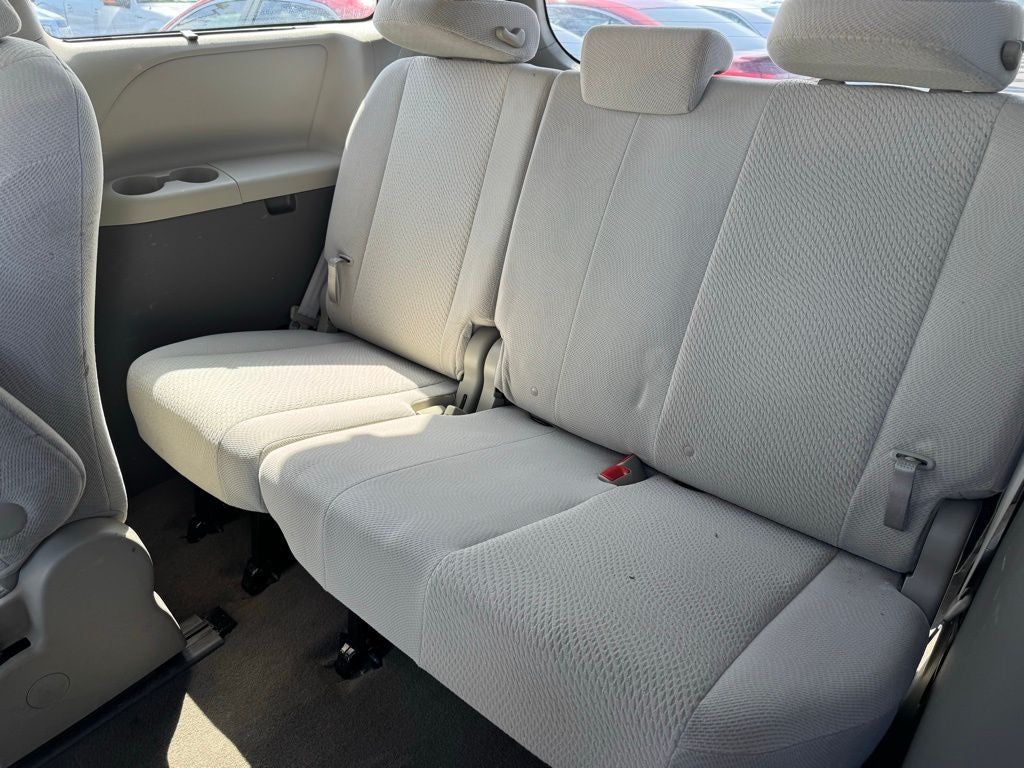 2012 Toyota Sienna LE 7 Passenger