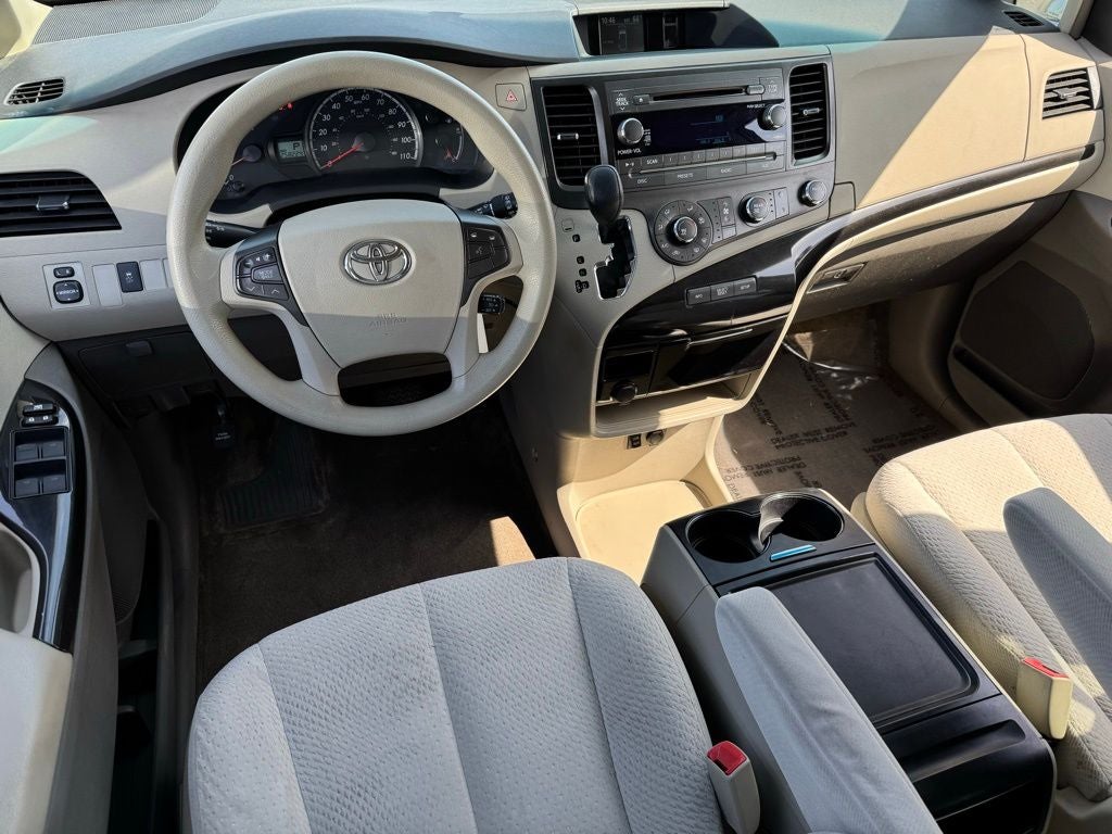 2012 Toyota Sienna LE 7 Passenger