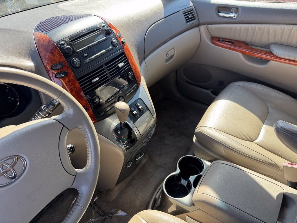 2010 Toyota Sienna XLE