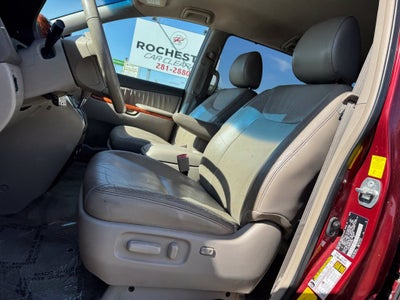 2010 Toyota Sienna XLE