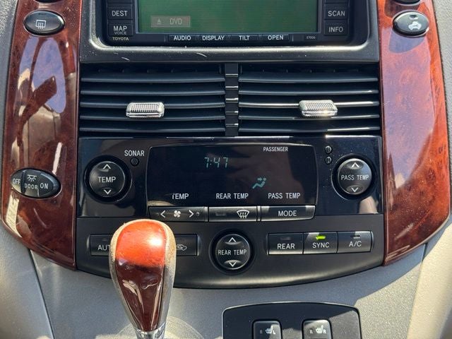 2005 Toyota Sienna XLE Limited