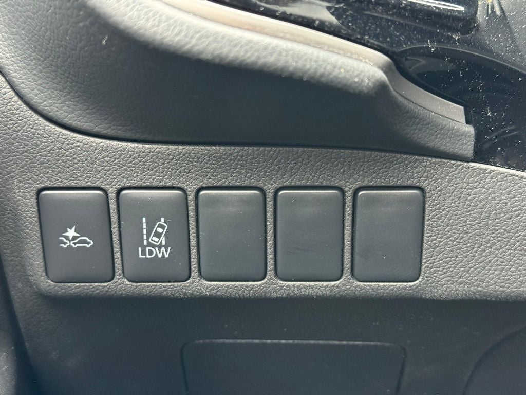 2016 Mitsubishi Outlander ES