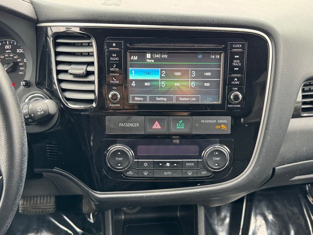 2016 Mitsubishi Outlander ES