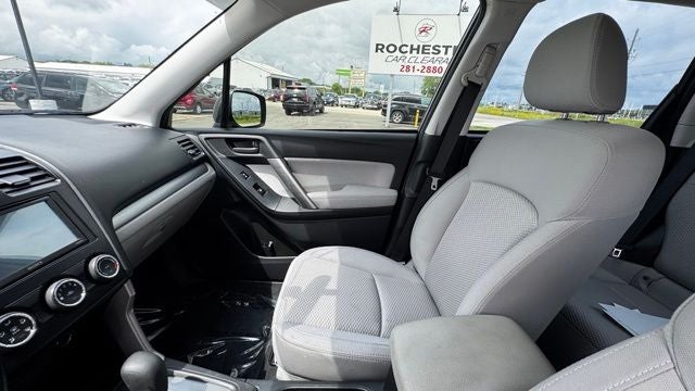 2014 Subaru Forester 2.5i