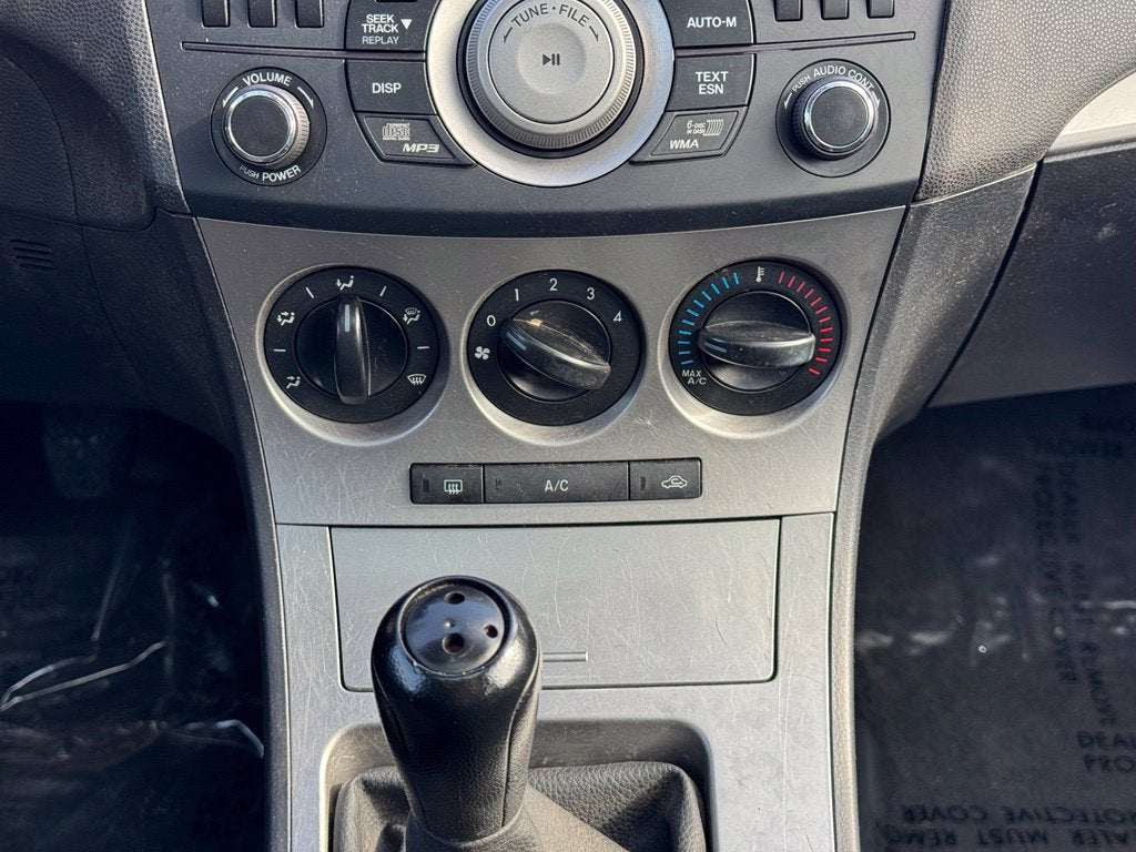 2011 Mazda Mazda3 i Touring