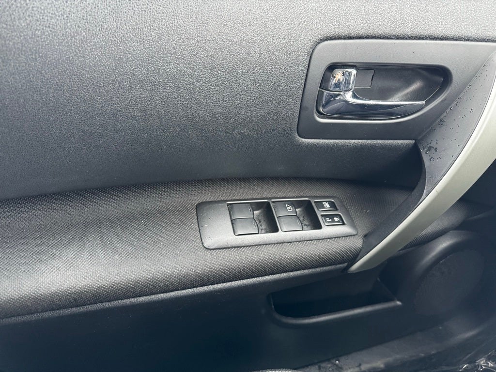 2013 Nissan Rogue SV