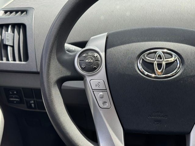 2010 Toyota Prius III