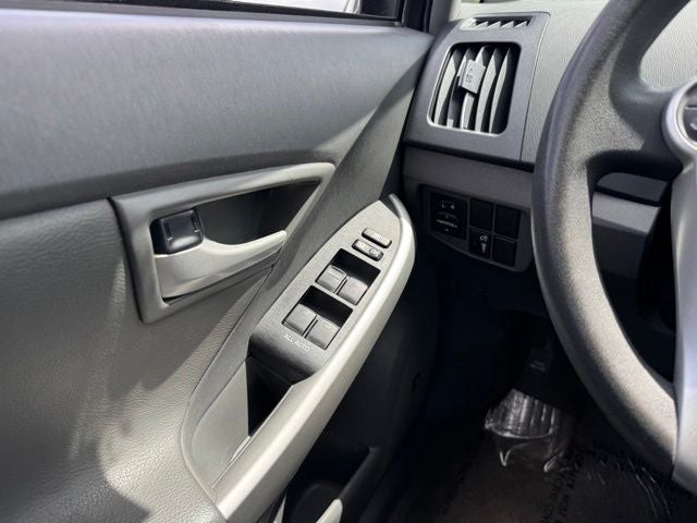2010 Toyota Prius III