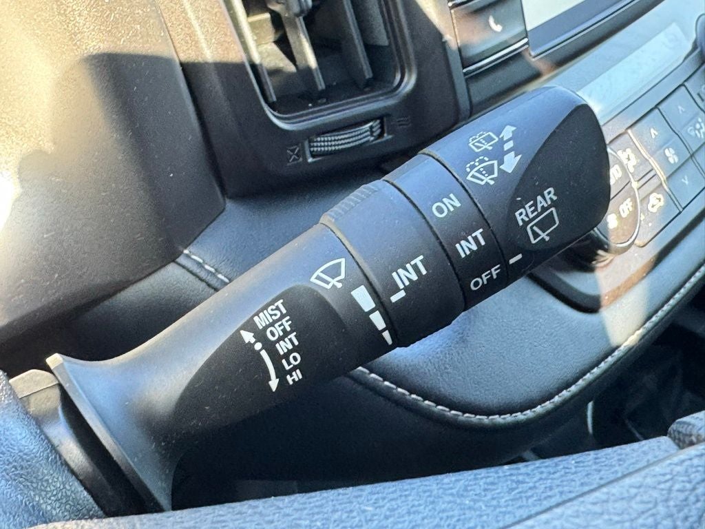 2018 Toyota RAV4 Hybrid LE