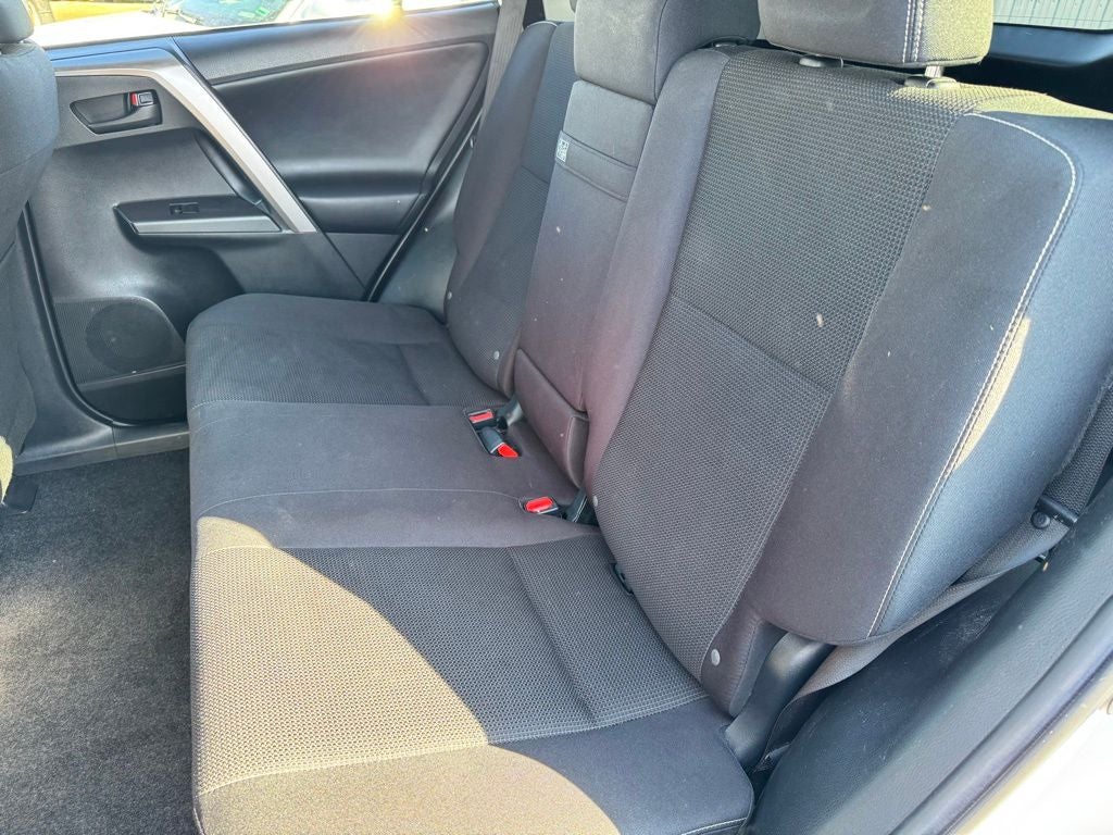 2018 Toyota RAV4 Hybrid LE