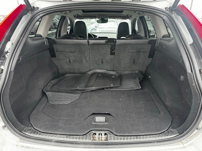 2016 Volvo XC60 T6 Drive-E