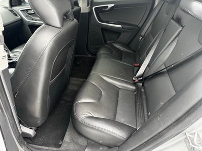 2016 Volvo XC60 T6 Drive-E