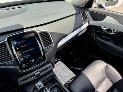 2017 Volvo XC90 T6 Momentum