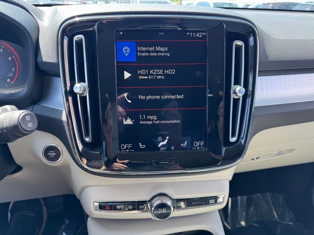 2019 Volvo XC40 Momentum
