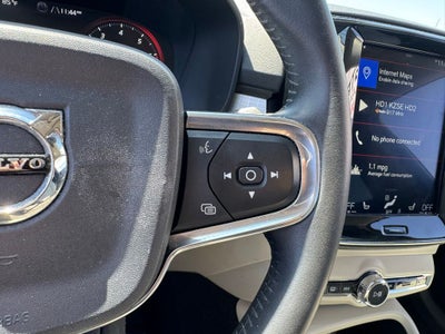 2019 Volvo XC40 Momentum