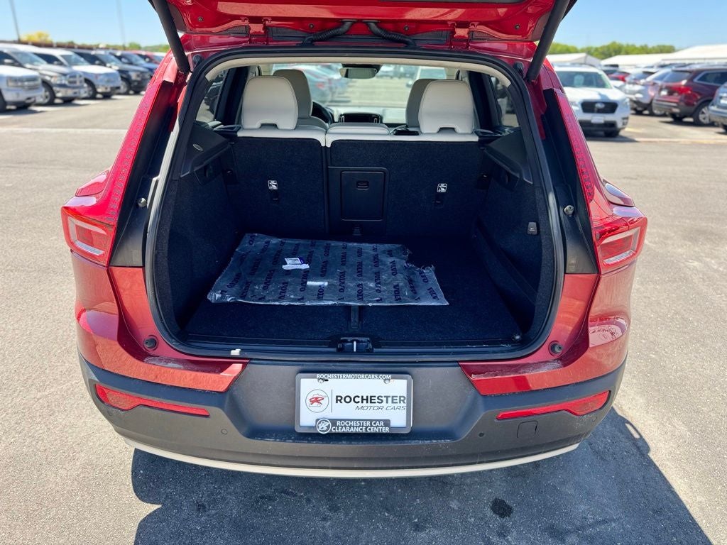 2019 Volvo XC40 Momentum