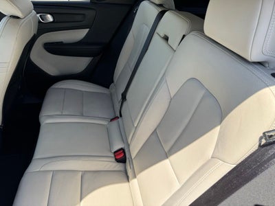 2019 Volvo XC40 Momentum
